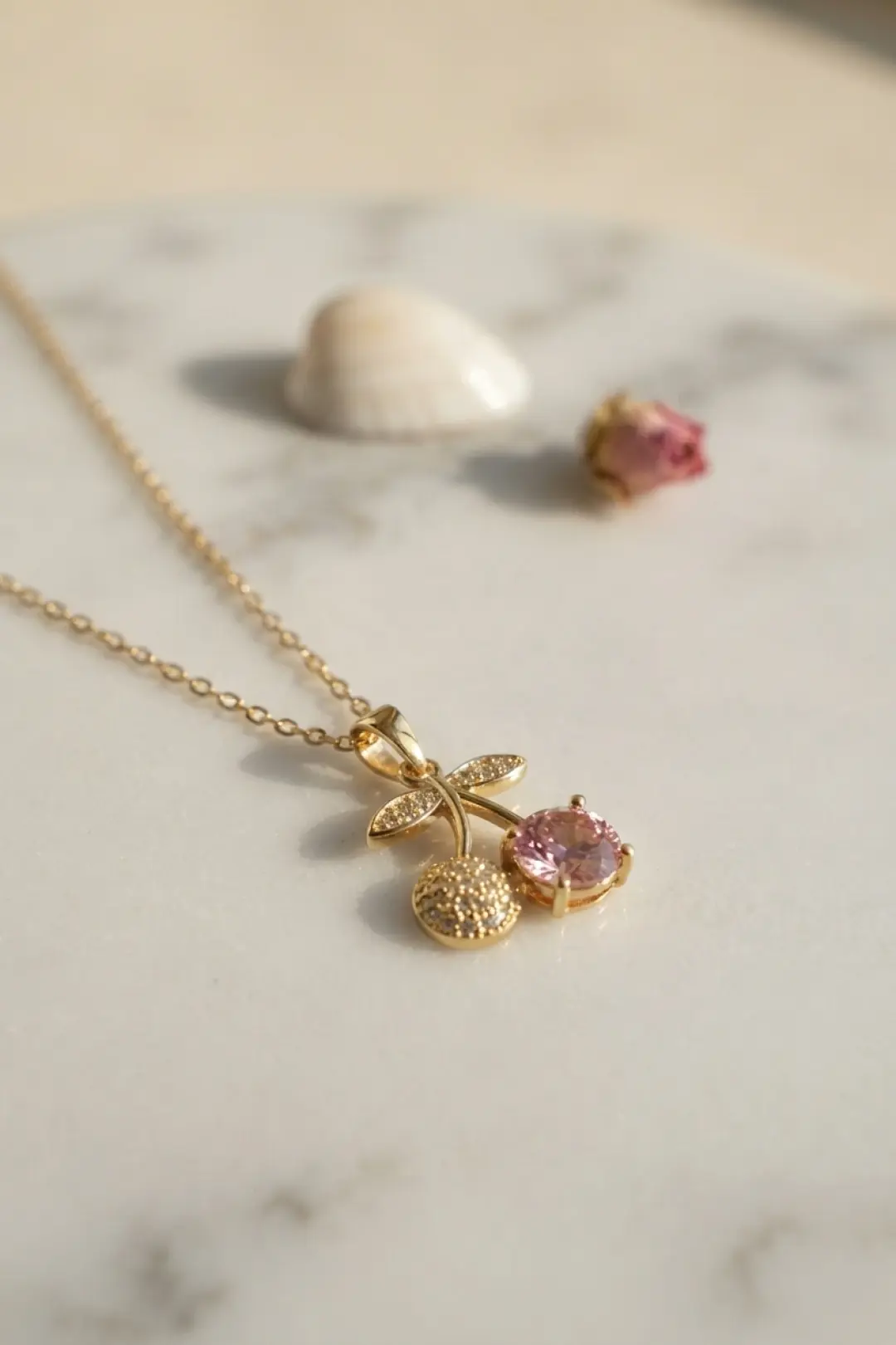 Utterly Good Çelik Zincir Kolye Gold Pembe Kiraz Figürlü Zirkon Taşlı