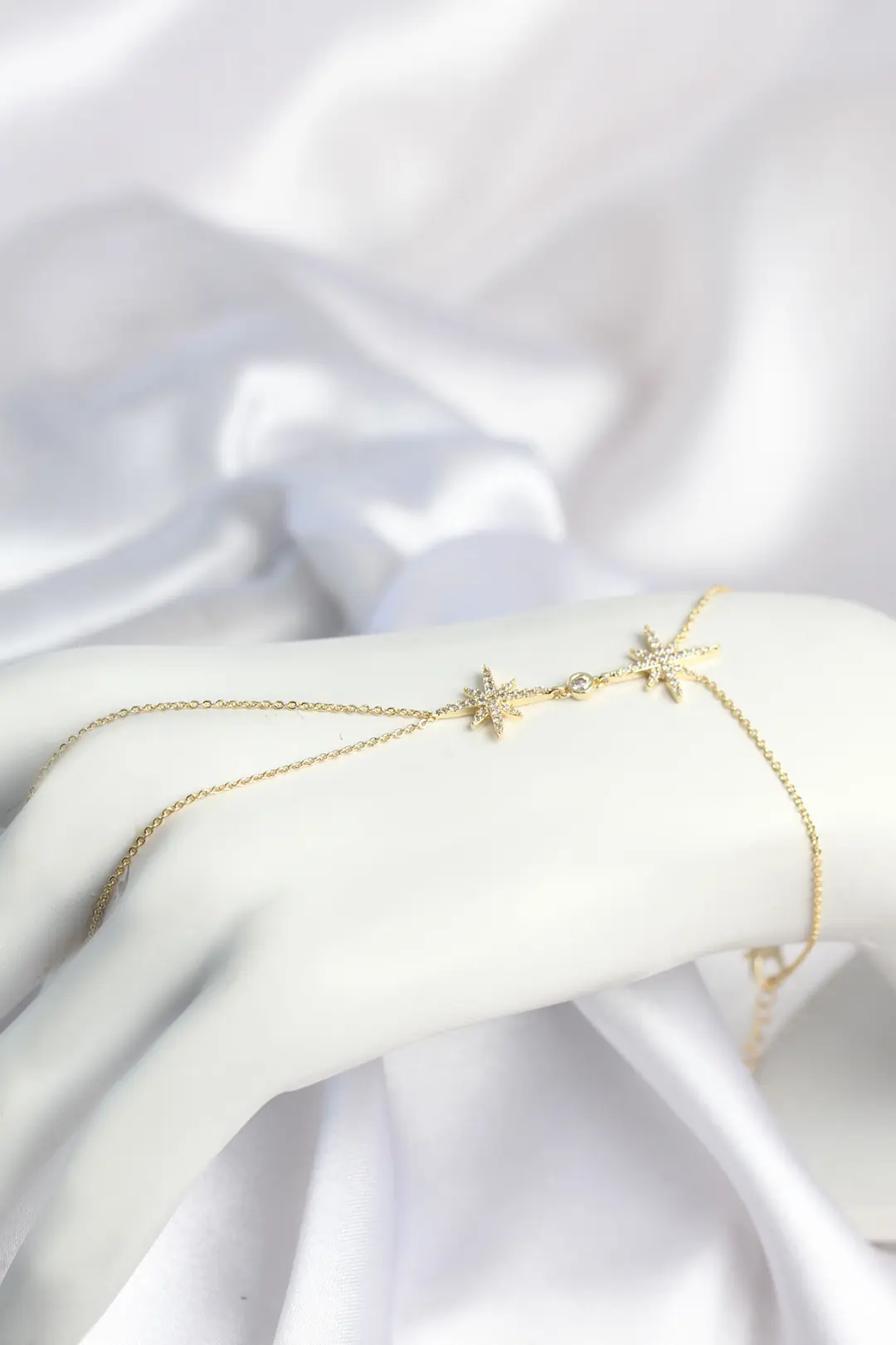Utterly Good Şahmeran Kolye Kutup Yıldızı Model Zirkon Taşlı Gold Renk