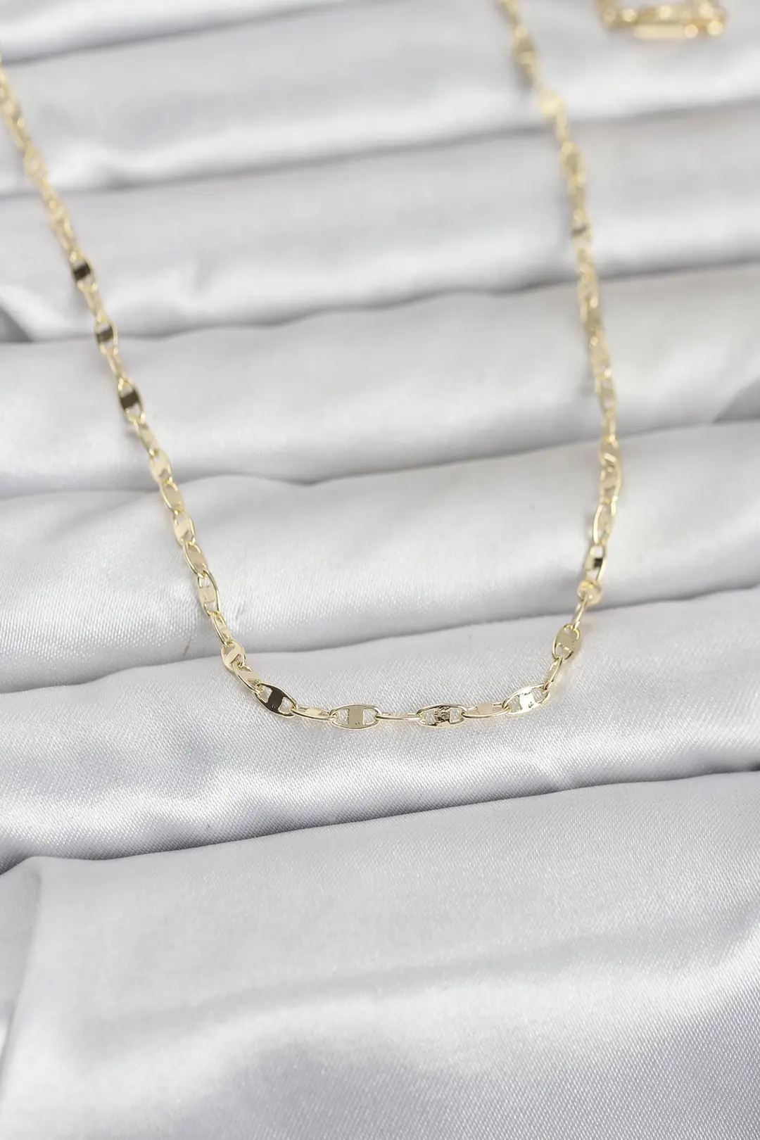 Utterly Good 14K Gold Kaplama Yassı Gemici Zincir Kolye 60 cm