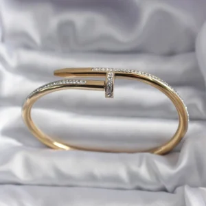 Utterly Good 316L Çelik Bileklik Gold Renk Çivi Model Zirkon Taşlı