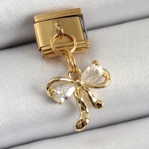 Utterly Good 316L Çelik Fiyonk Model Zirkon Taşlı Sallantılı Charm Gold