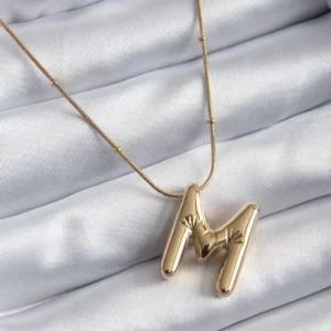 Utterly Good 316L Çelik Gold Kaplama M Harf Bubble Model Kadın Kolye