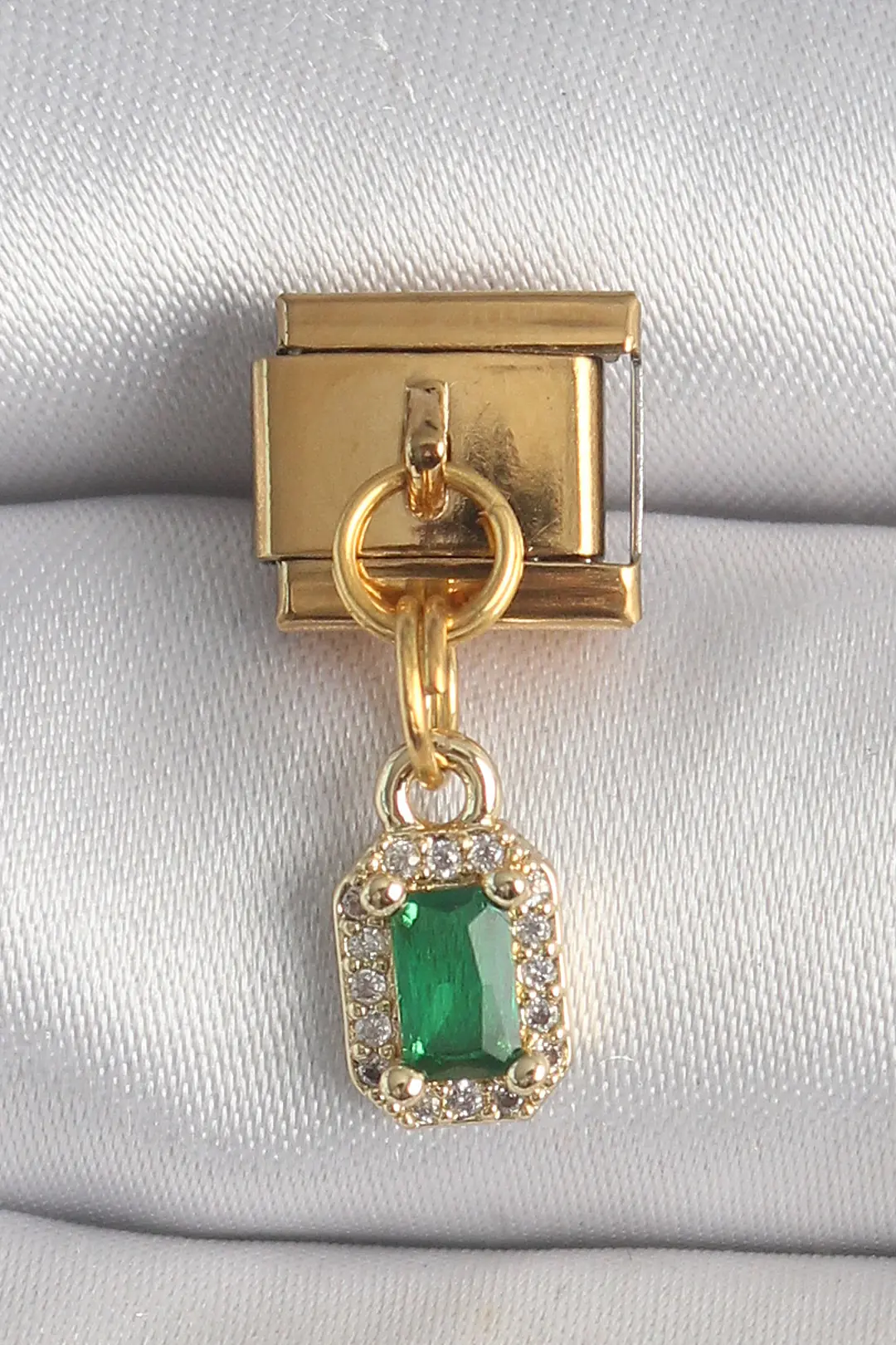 Utterly Good 316L Çelik Gold Kaplama Sallantı Kare Yeşil Zirkon Charm