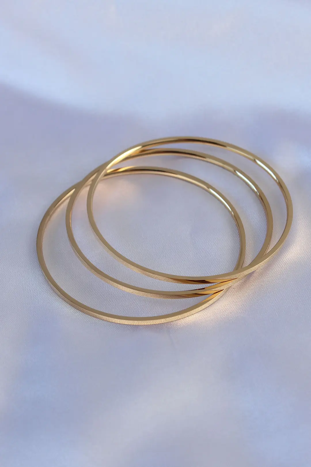Utterly Good 316L Çelik Gold Renk 3lü Ajda Model Kadın Bilezik