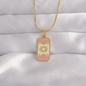 Utterly Good 316L Çelik Gold Renk Mineli Ay Figür Tarot Kolye