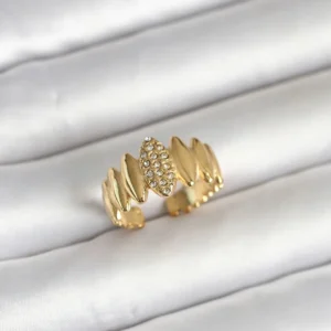 Utterly Good 316L Çelik Kadın Yüzük Gold Kaplama Zirkon Taşlı Vintage Model