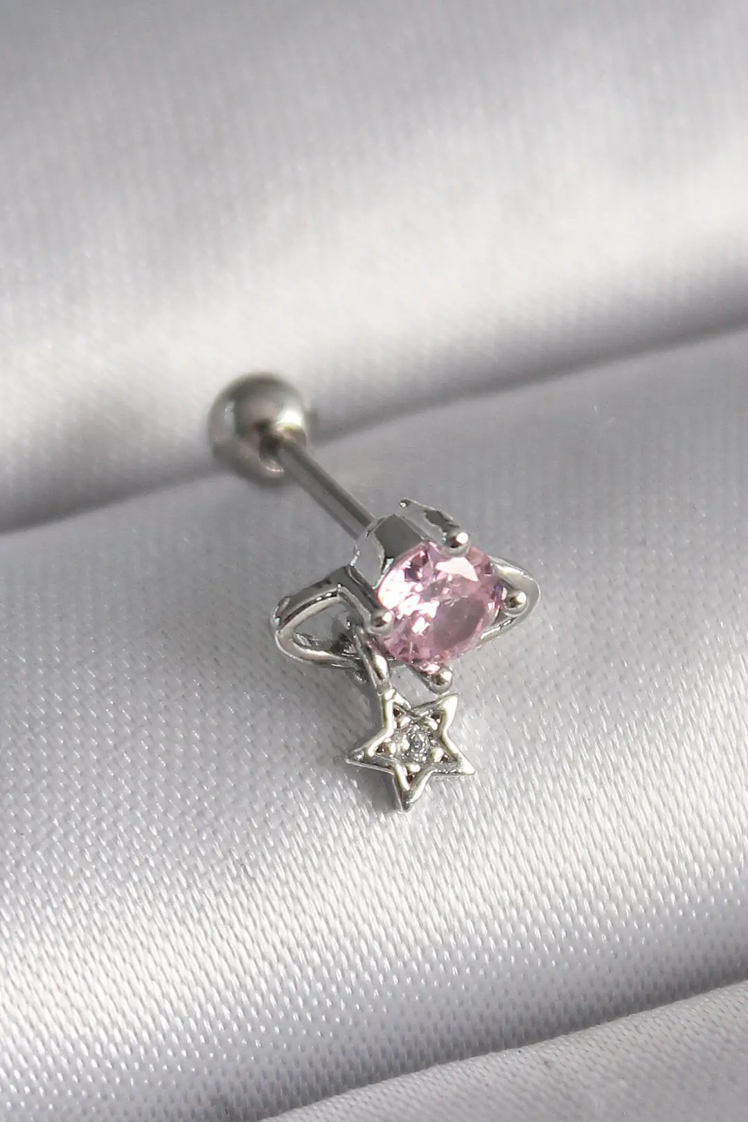 Utterly Good 316L Çelik Tragus Piercing Pembe Zirkon Sallantılı Yıldız Detay