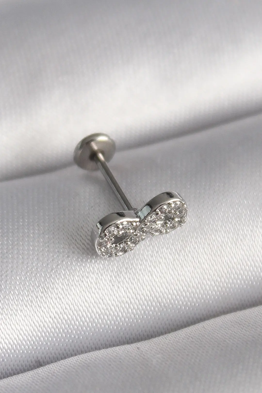 Utterly Good 316L Çelik Tragus Piercing Zirkon Taşlı Sonsuzluk Model Gümüş