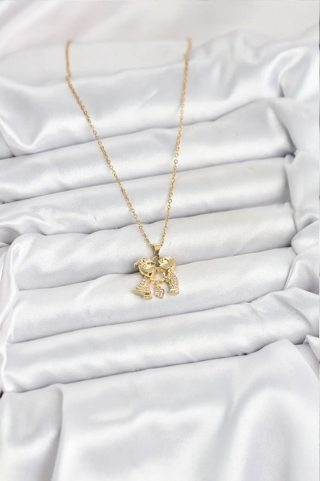 Utterly Good 316L Çelik Zincir Kolye Gold Renk Zirkon Taşlı Unisex