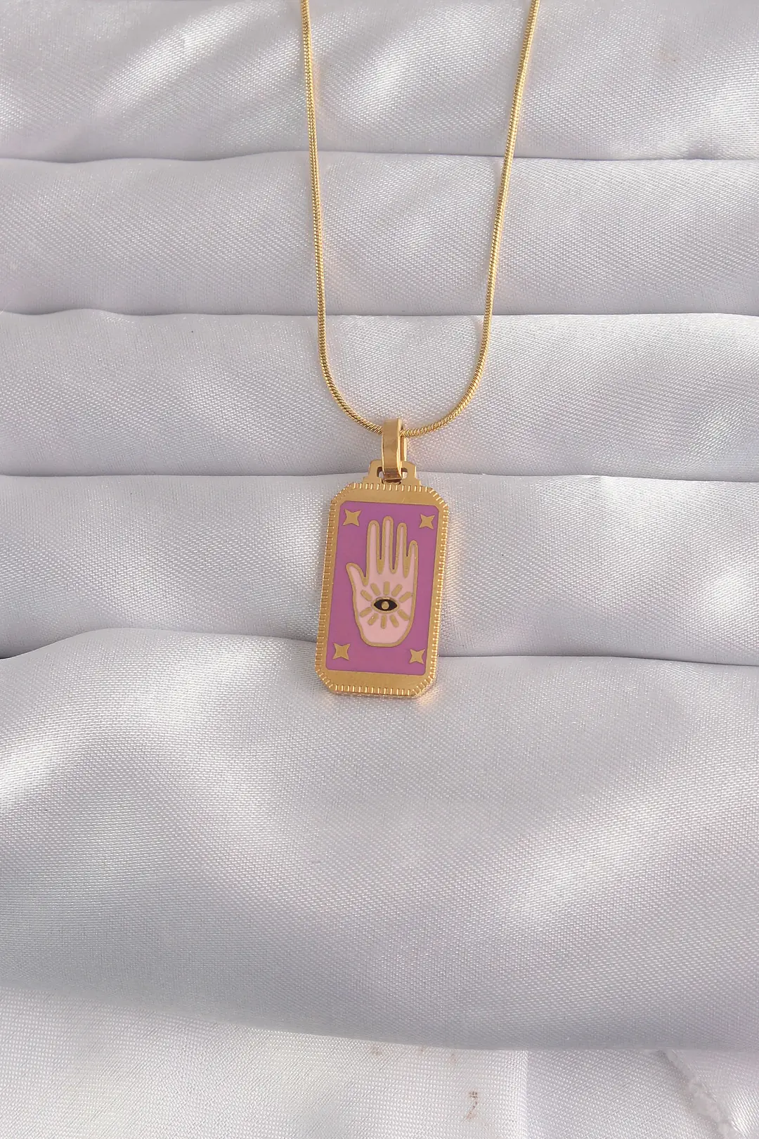 Utterly Good 316L Çelik El Figürü Tarot Kolye Gold Kaplama Mor Mineli