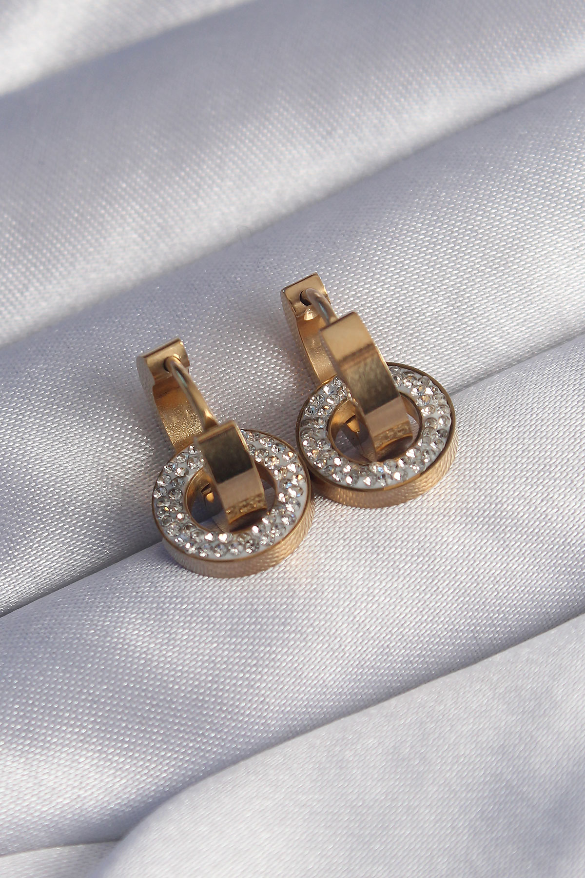 Küpe 316L Çelik Gold Zirkon Taşlı İç İçe Geçmeli Oval Tasarım - Görsel 2
