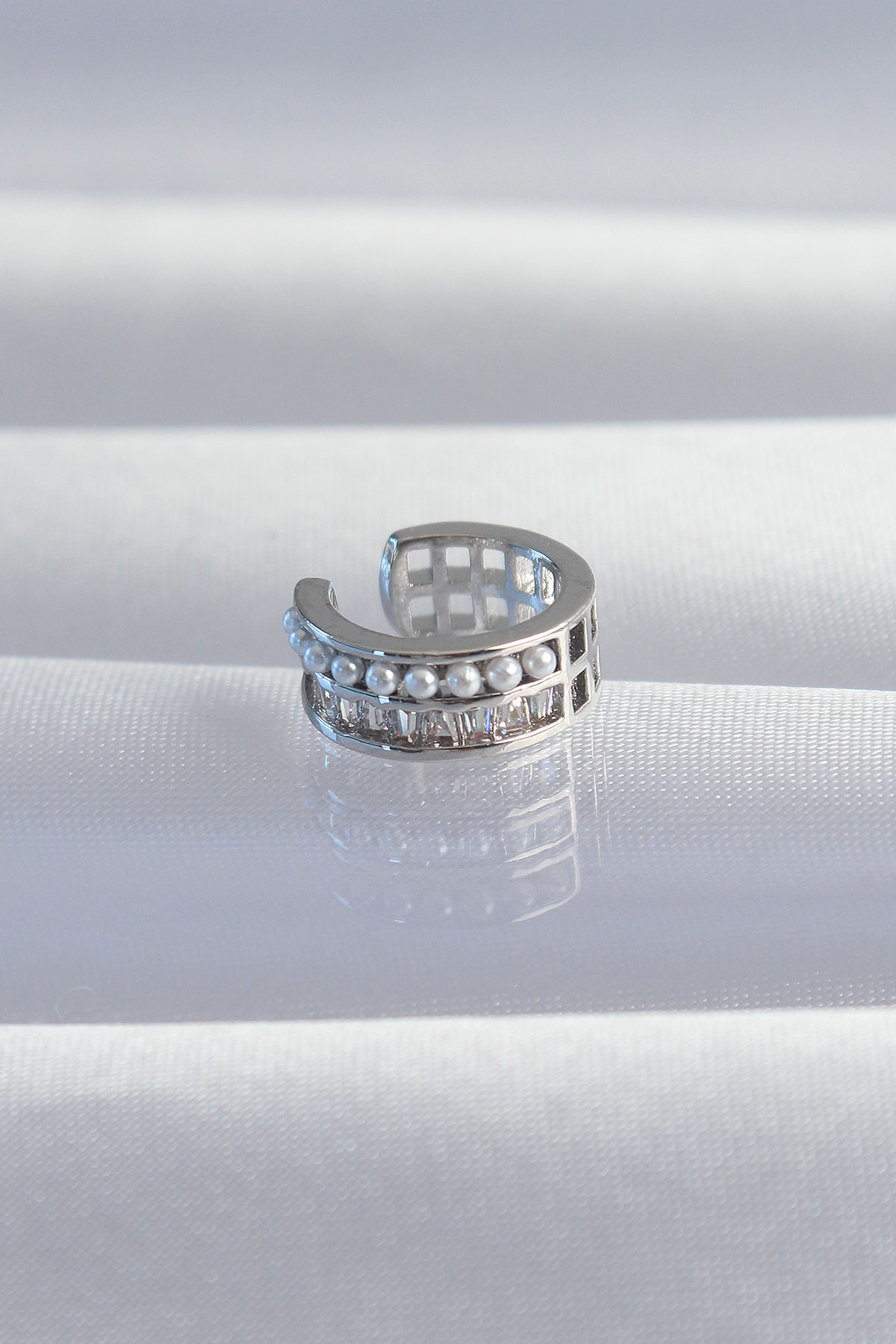 Gümüş Renk İncili Baget Taşlı Zirkon Earcuff Küpe