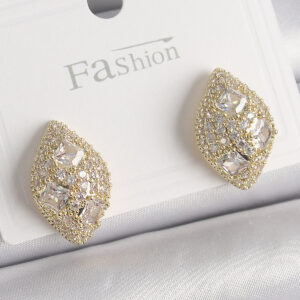 Damla Model Zirkon Taşlı Gold Renk Pirinç Küpe
