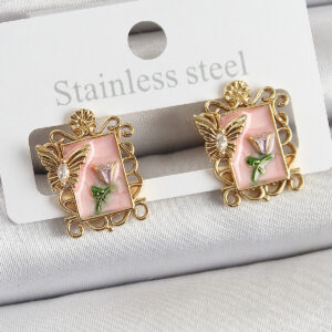 Pembe Mineli Sanatsal Portre Küpe Gold Renk Pirinç