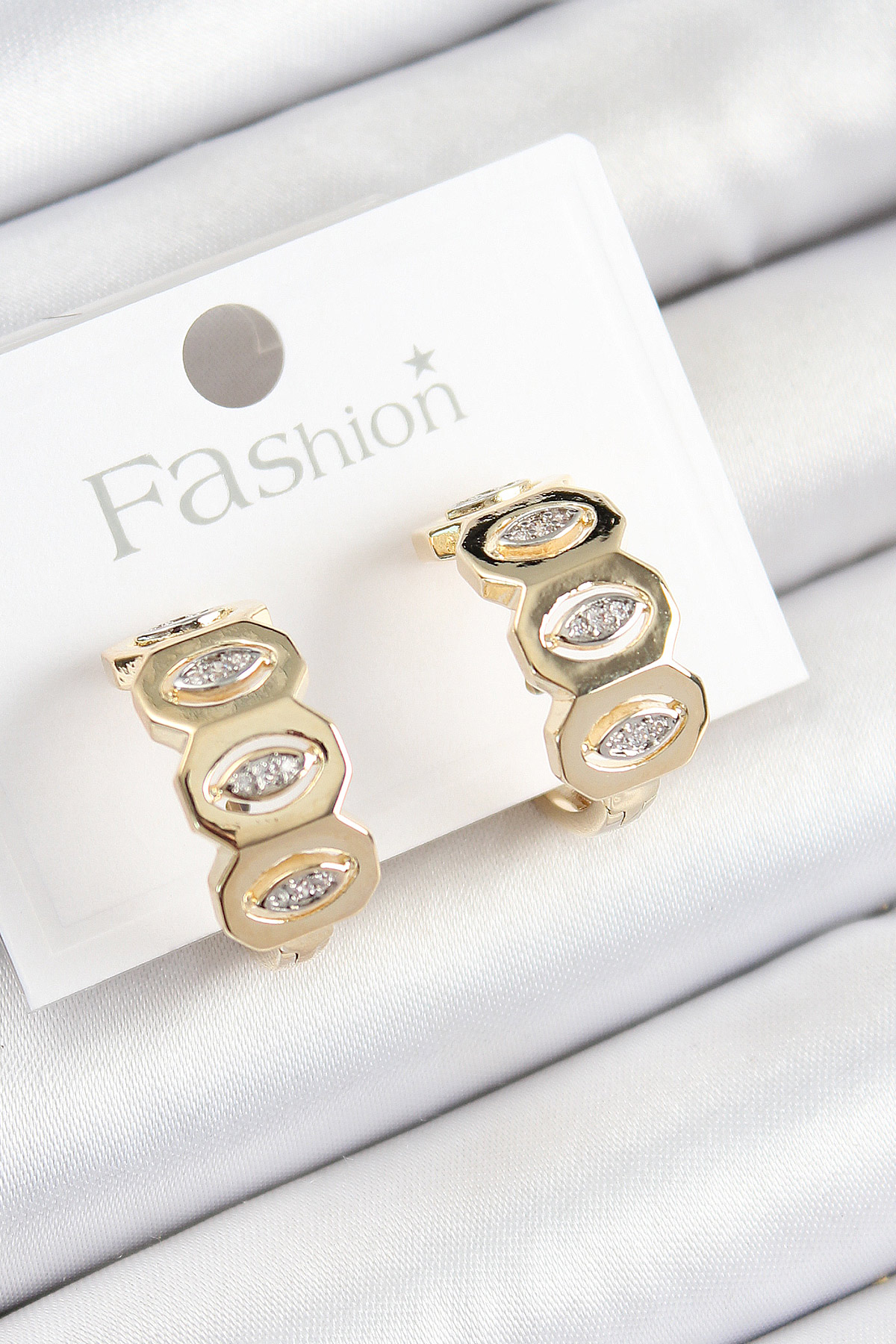 Küpe Pirinç Zirkon Taşlı Damla Figürlü Halka Model Gold Kadın