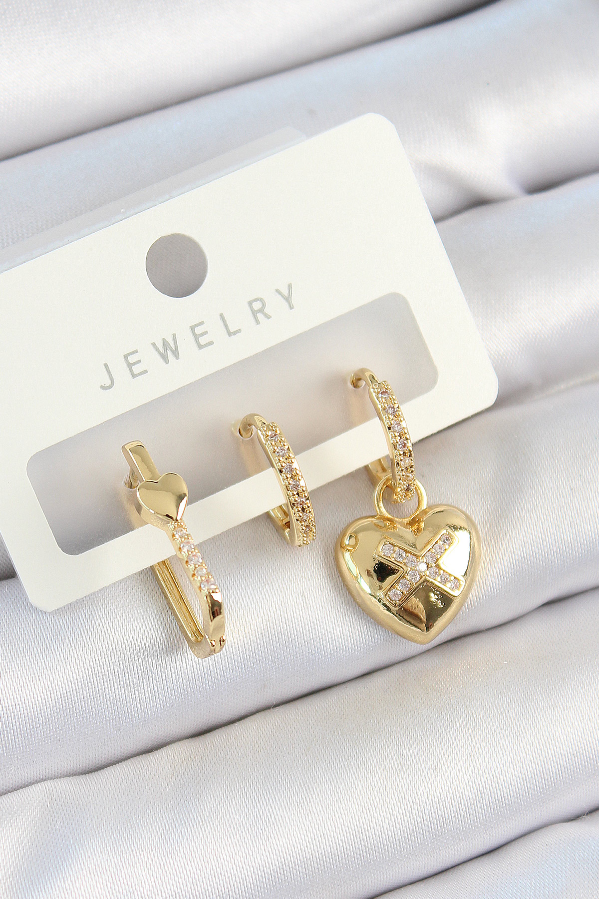 Kalp Model Zirkon Taşlı 3lü Küpe Set Gold Renk Pirinç