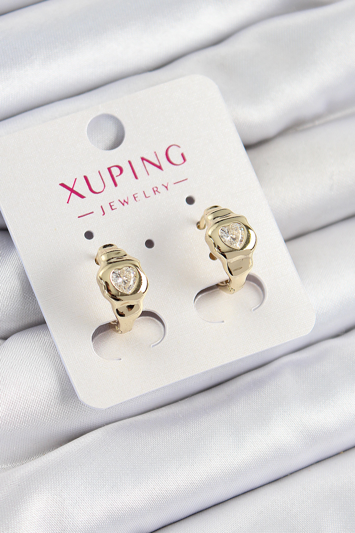 Kalp Model Zirkon Taşlı Küpe Gold Renk Pirinç Kadın Küpe