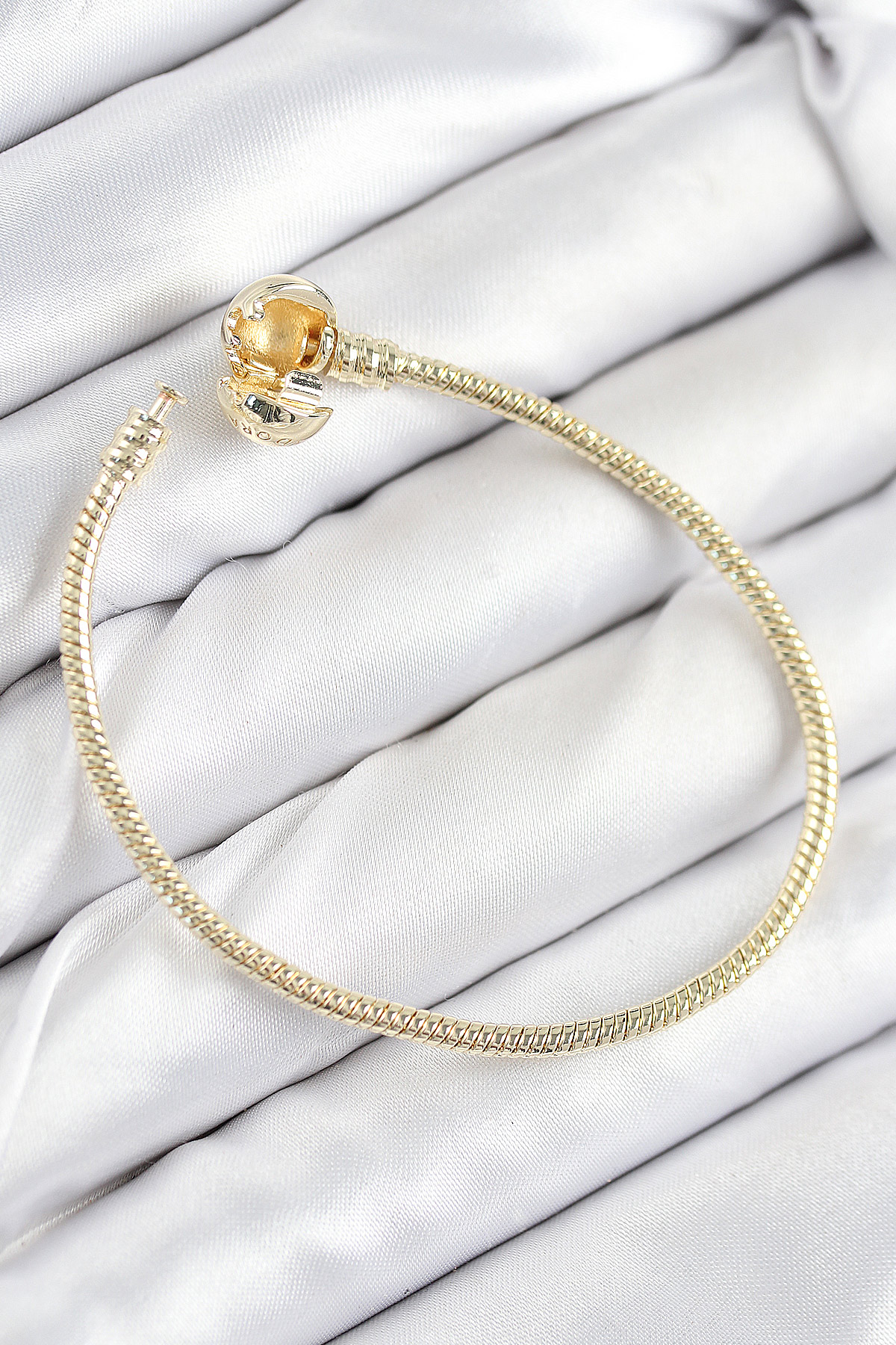 Pirinç Charm Topçuk Model Gold Renk Kadın Bileklik - Görsel 2
