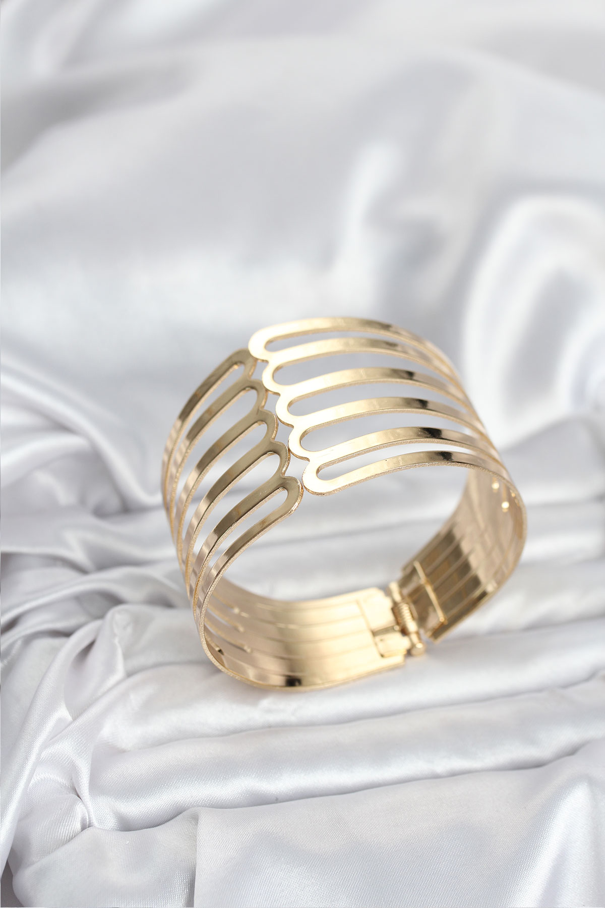 Kaburga Model Kadın Bileklik Gold Renk Pirinç