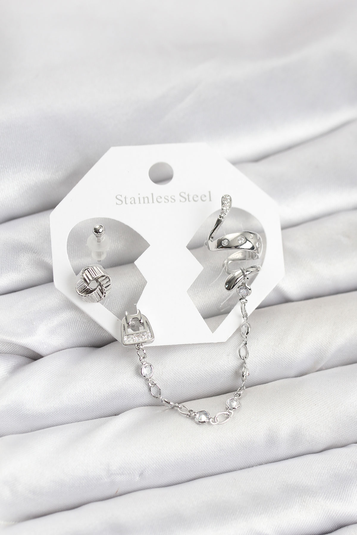 Yılan Model Ear Cuff Küpe Zincir Bağlantılı Gümüş Kaplama
