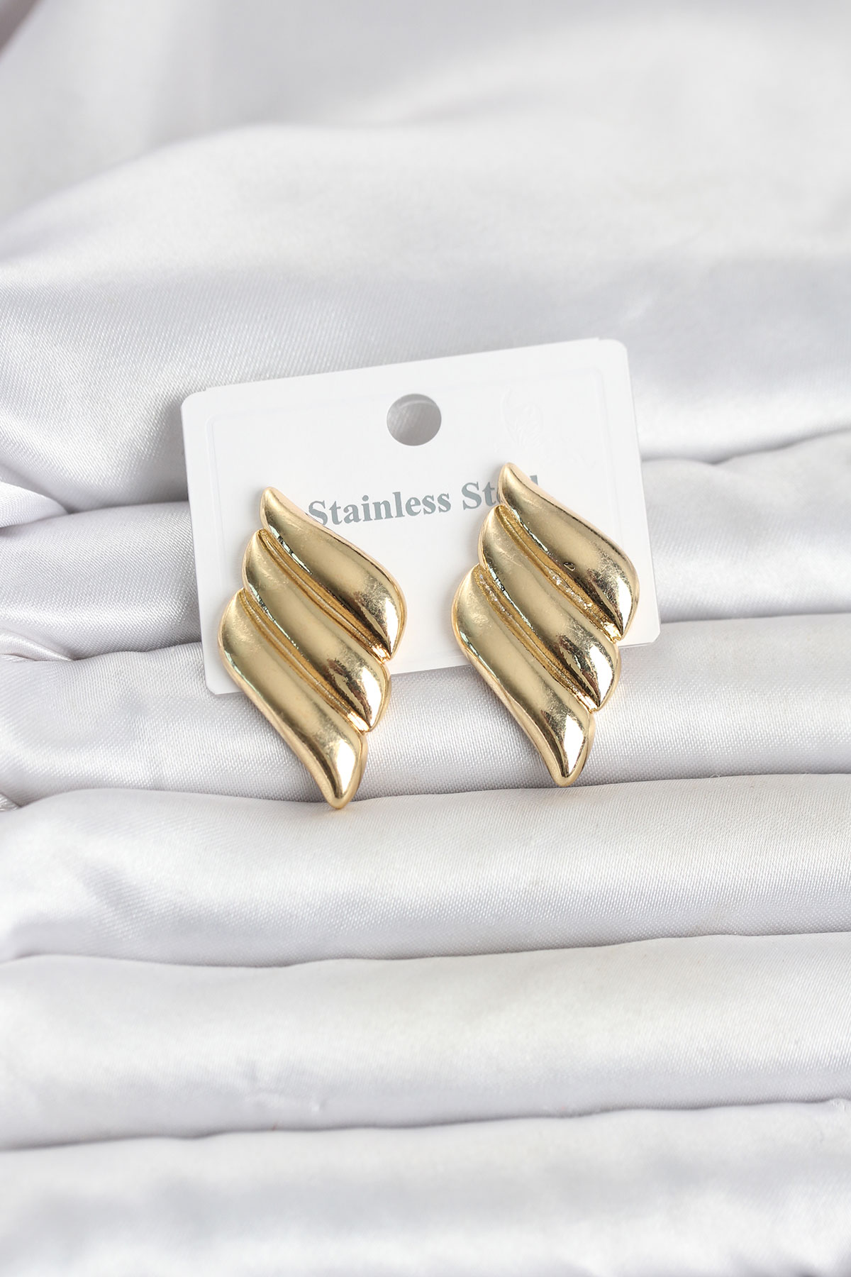 316L Çelik Kadın Küpe Gold Renk Motif Model Altın Kaplama