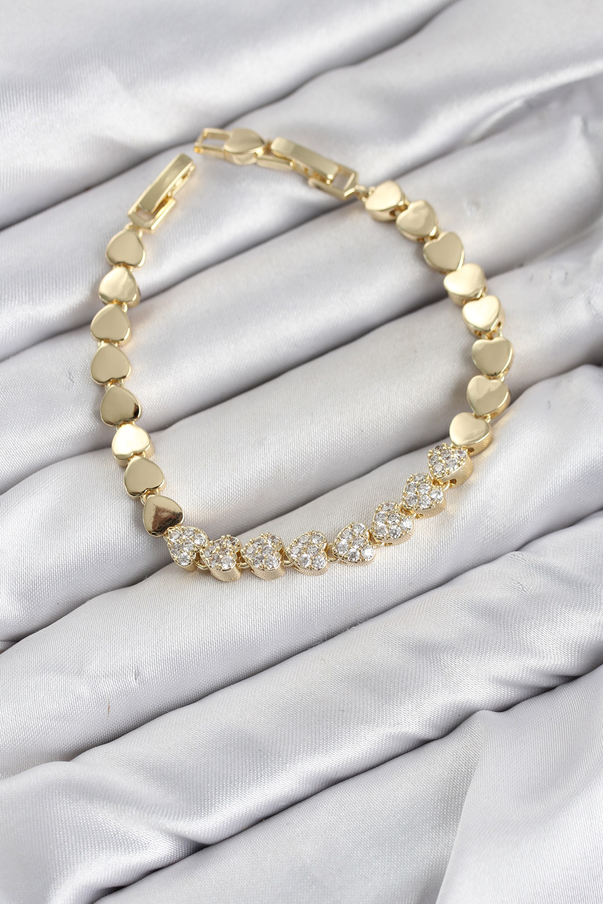 Kalp Model Zirkon Taşlı Gold Kaplama Kadın Bileklik