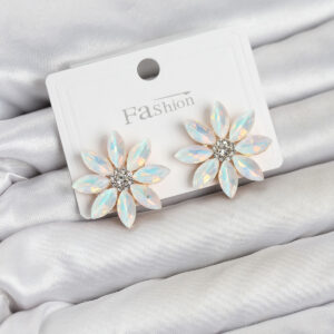 Kadın Küpe Lotus Çiçek Model Beyaz Kristal Taşlı Altın Kaplama
