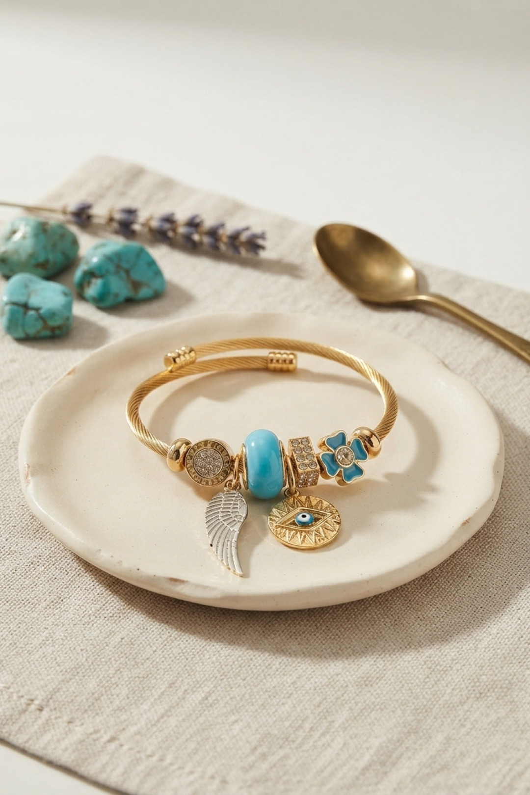 Bayan Bileklik Mavi Göz Model Gold Charm Zirkon Taşlı