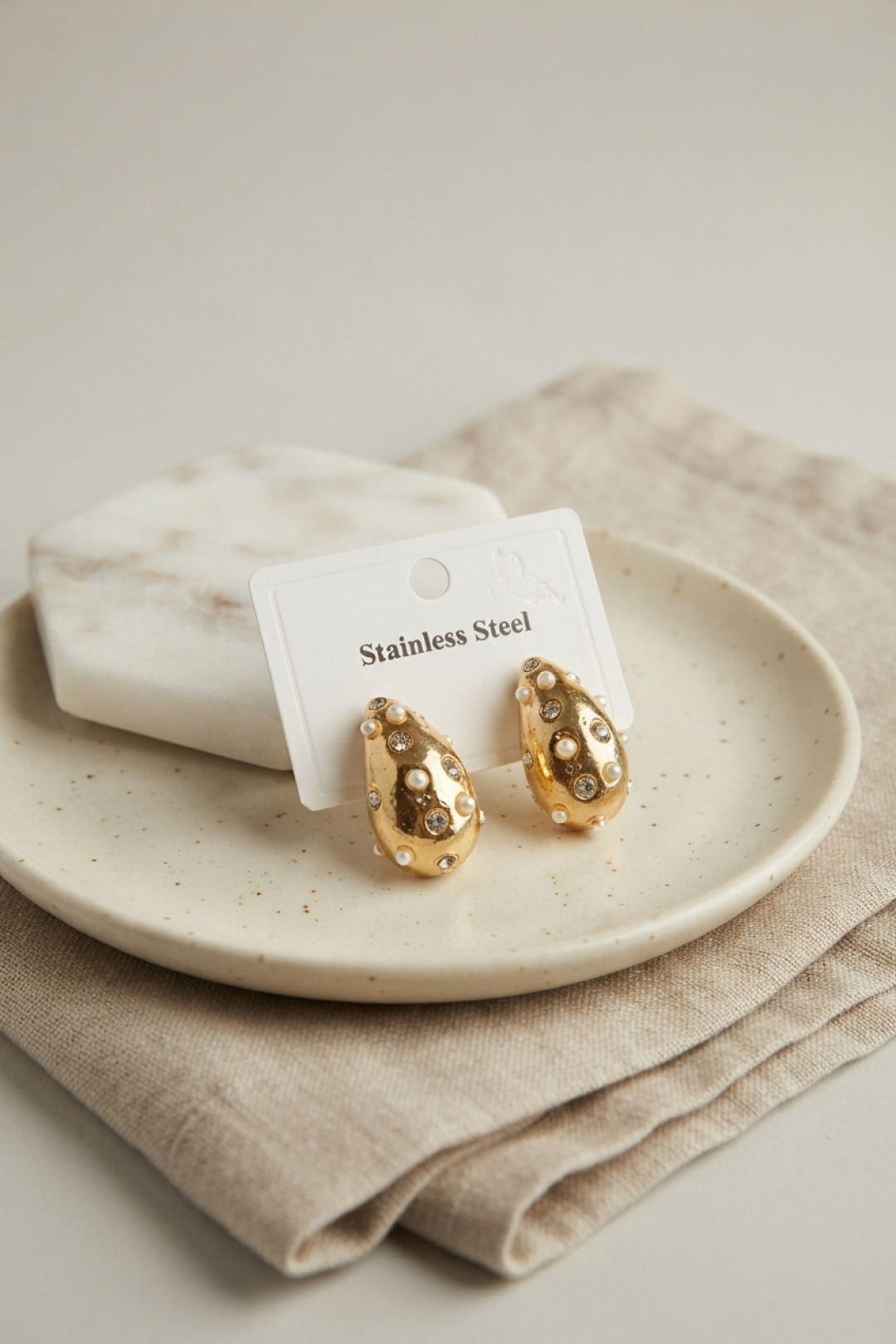 316L Çelik Gold Kaplama Zirkon Taşlı Damla Model Küpe